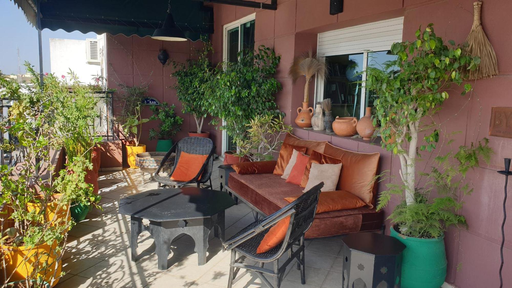 Appartement Agreable Avec 2 Tres Belles Terrasses Au Coeur De Rabat Luaran gambar