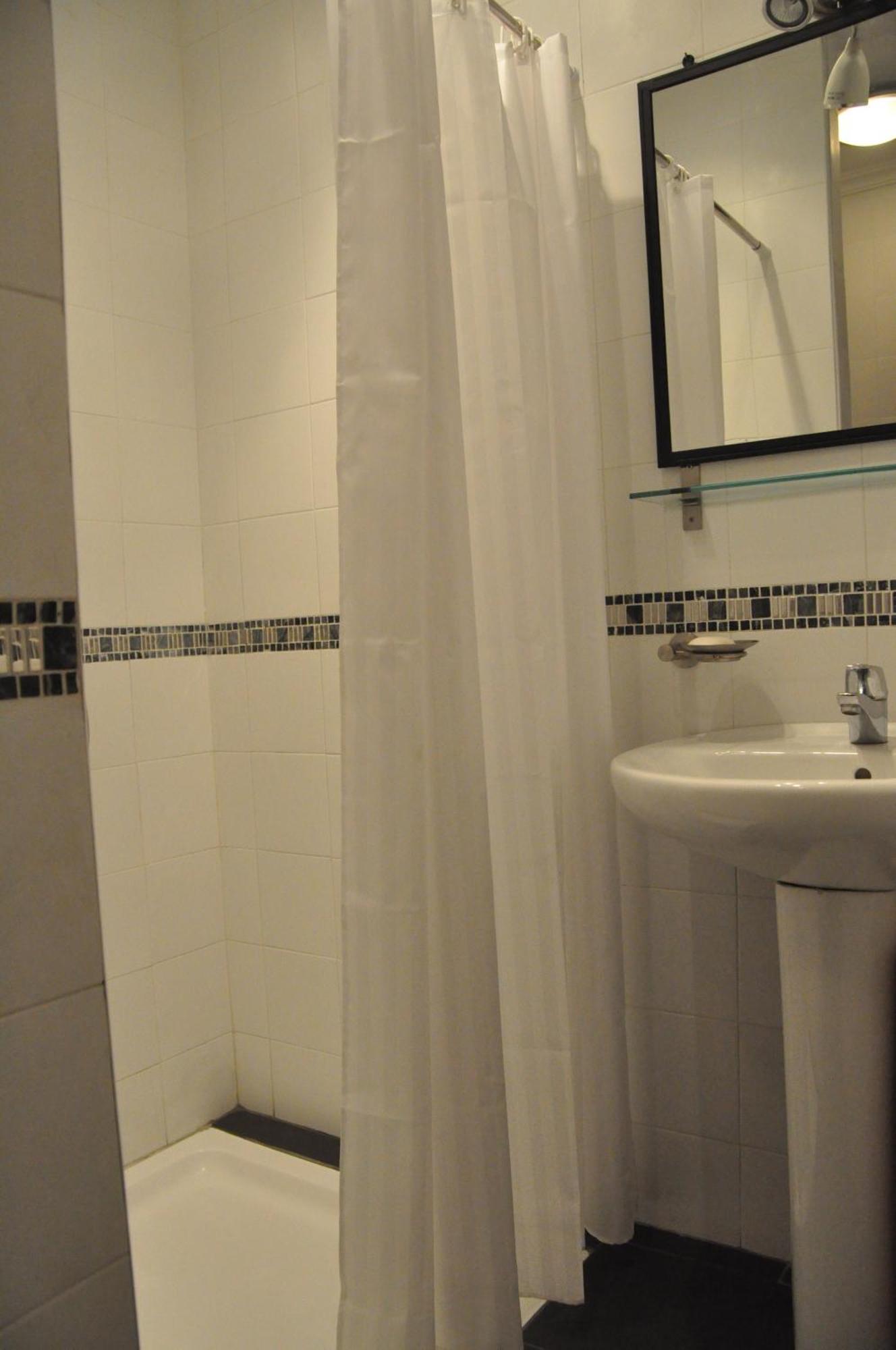 Appartement Agreable Avec 2 Tres Belles Terrasses Au Coeur De Rabat Luaran gambar